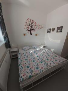Posteľ alebo postele v izbe v ubytovaní Apartmán Tony Slapy