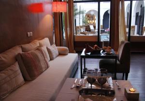 Posezení v ubytování Riad Utopia Suites And Spa