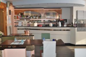 Lounge nebo bar v ubytování Hotel Green castellani