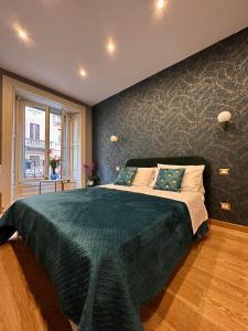 A bed or beds in a room at NM luxury apartment