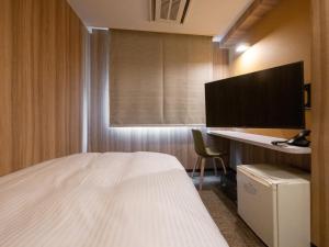Hotel Oyanagi的电视和/或娱乐中心
