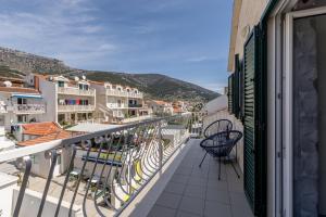 En balkong eller terrass på Apartments Jelavic Bol