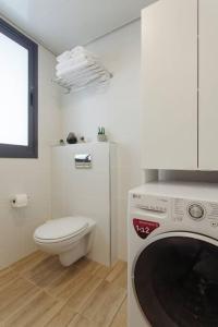 Cozy 1BR in Ben Yehuda by Holiday Rentals