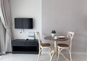 TV a/nebo společenská místnost v ubytování Bangsaray vacation 1