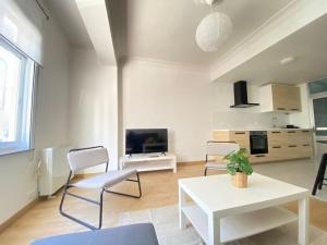 Kuchyň nebo kuchyňský kout v ubytování VibesCoruña- Ferrol 1D