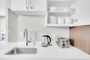 Una cocina o zona de cocina en Sunnyvale 1BR w Pool WD Gym nr 101 SFO-1049