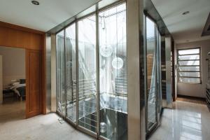Zdjęcie z galerii obiektu Rabadan Brand New Amazing House with Terrace Parking w Sewilli