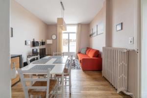Kuchyňa alebo kuchynka v ubytovaní Le larbaud - Appartement calme et lumineux en centre ville