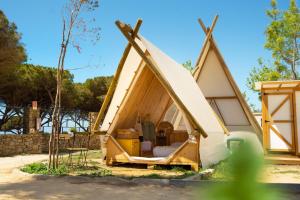 Paisaje cerca de este tented camp