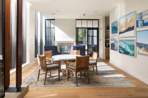 a dining room with a table and chairs at South Lake Union 2br w gym roof nr restaurants SEA-554 in Seattle