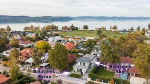 Balatonic Sky 8621 Zamárdi, 20 Keszeg köz 1 emelet 3 ajtó kép - 2