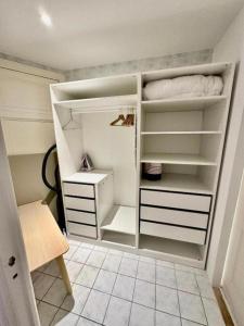 Luxurious 2 bedrooms on Promenades des Anglais