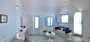 A seating area at Altana Heritage Suites Még 37 kép