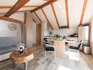 Posezení v ubytování Apartman Bella Vista + 27 fotografií
