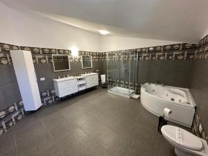 Vannituba majutusasutuses LXR Rooms Carloforte