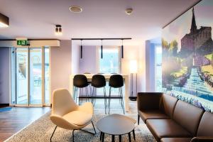 Posezení v ubytování B&B Hotel Kassel-Süd