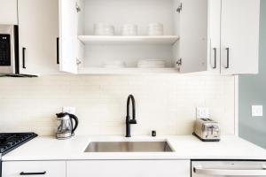 Φωτογραφία από το άλμπουμ του Mountain View studio w pool gym nr tech HQs SFO-1206 σε Σανιβέιλ +34 φωτογραφίες