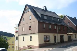 Afbeelding uit fotogalerij van Ferienwohnung Rumrich in Kurort Altenberg