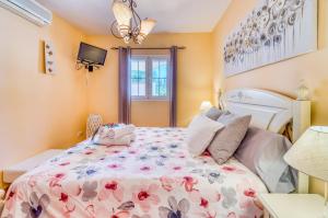 Postel nebo postele na pokoji v ubytování Ideal Property Mallorca - Can Caragol Inca