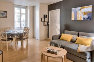Posedenie v ubytovaní 600m plage - Centre ville - appartement pour 4