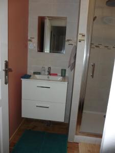 Imagen de la galería de Gîte 4 pers avec option sauna- Classé 3 étoiles- Sud charente, en Lagarde-sur-le-Né