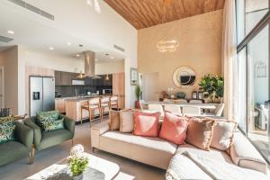 Posezení v ubytování Harmonious Apartment in Loft Cap Cana D4D