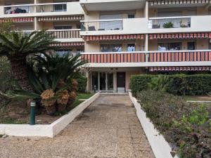 Budynek, w którym mieści się apartament