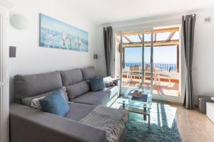 Część wypoczynkowa w obiekcie Spacious Apartment in El Poble Nou de Benitatxell, Sea View