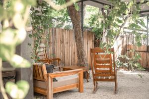 Сад в Zeneidas Surf Garden