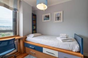 Posteľ alebo postele v izbe v ubytovaní Anduriña16 by VigoVacaciones