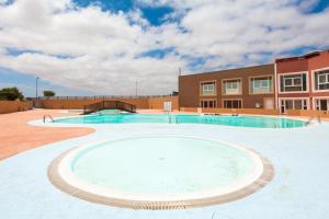 The swimming pool at or close to La flor del Atlantico