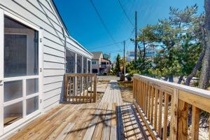 A balcony or terrace at Town of South Bethany --- 5 Surfside St