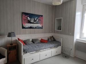 Posteľ alebo postele v izbe v ubytovaní Studio idéalement situé à Ax les thermes