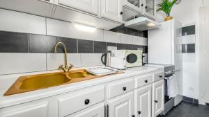 Fotografia z galérie ubytovania HOMEY Coloc goodLife - Colocation moderne - Chambres privées - Wifi et Netflix - Au pied du tram pour Genève v destinácii Ambilly