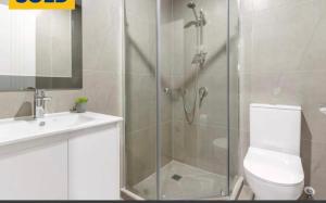 Koupelna v ubytování Private double bedroom with attached bathroom near 12 min to Auckland Airport