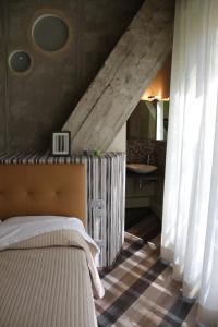 Postel nebo postele na pokoji v ubytování Serendipity Rooms