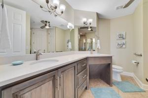 Ένα μπάνιο στο Regency Isle 1002