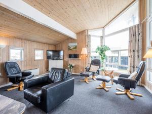 Fotografie z fotogalerie ubytování Holiday home Henne CVII v destinaci Henne Strand