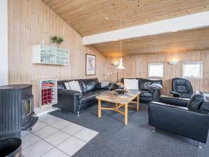 Fotografie z fotogalerie ubytování Holiday home Henne CVII v destinaci Henne Strand