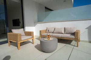 Posedenie v ubytovaní Flat Deluxe&Pool sea view Higueron West