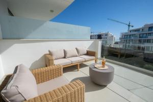 Posedenie v ubytovaní Flat Deluxe&Pool sea view Higueron West