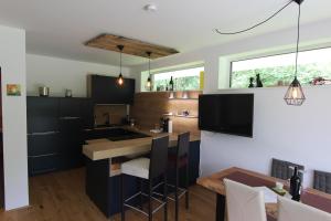 Kuchyňa alebo kuchynka v ubytovaní Ferien im grünen Reiterndorf