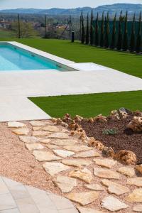 The swimming pool at or close to Tenuta dei Franceschi