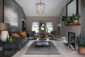 Predel za sedenje v nastanitvi Luxurious Interior Designed Home