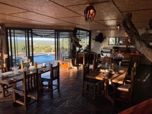 Εστιατόριο ή άλλο μέρος για φαγητό στο Aloegrove Safari Lodge