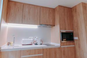 Apartamentos Santa Isabel的厨房或小厨房