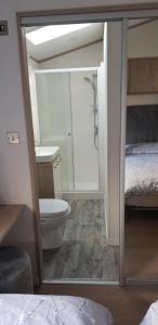 Ένα μπάνιο στο Boulevard