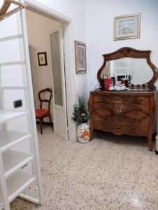 Kuchyňa alebo kuchynka v ubytovaní Glam Resort G H O S T E L + 30 fotografií