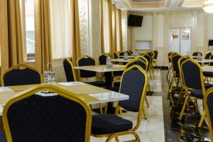 Restaurace v ubytování Little Orient + 18 fotografií