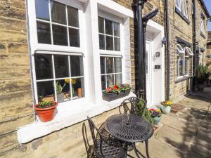 A patio or other outdoor area at 4 Pulmans Place